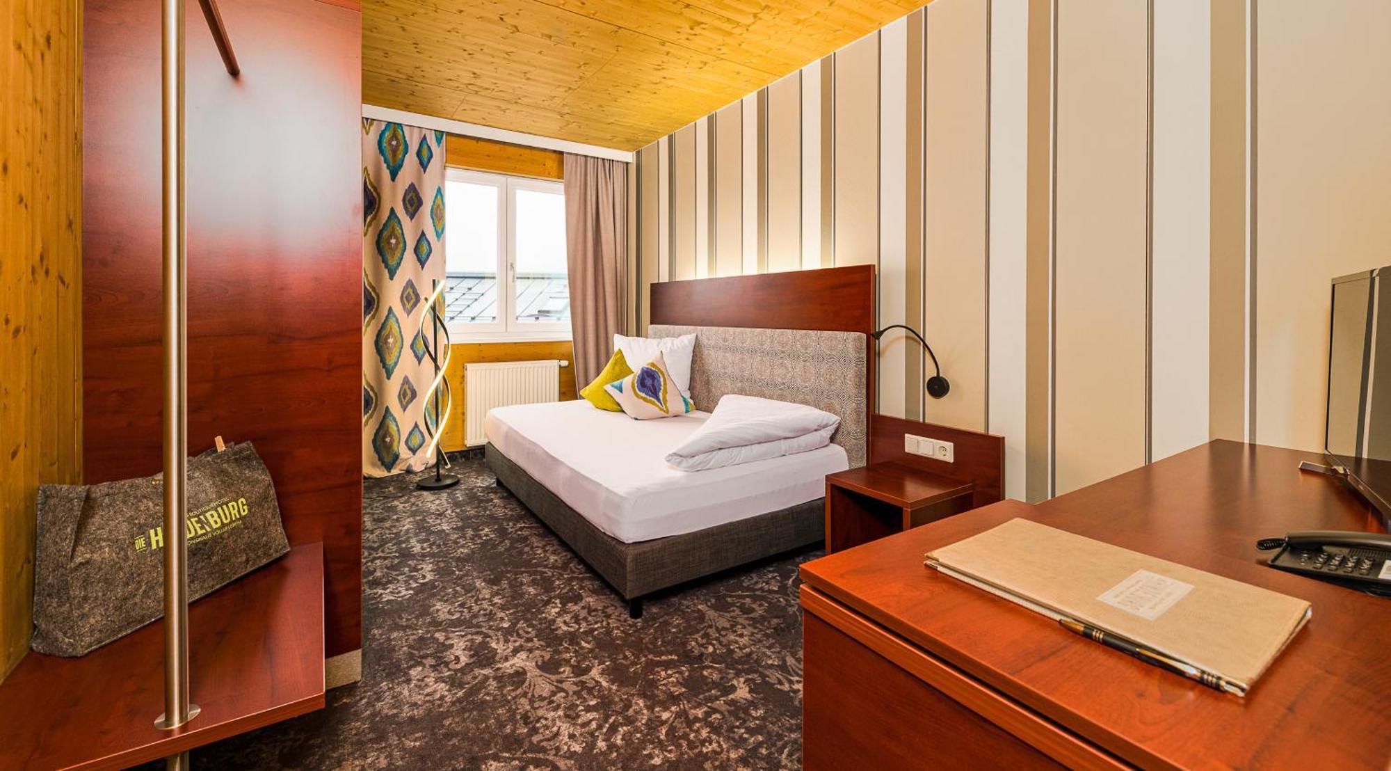 Hotel Die Hindenburg Saalfelden Chambre photo